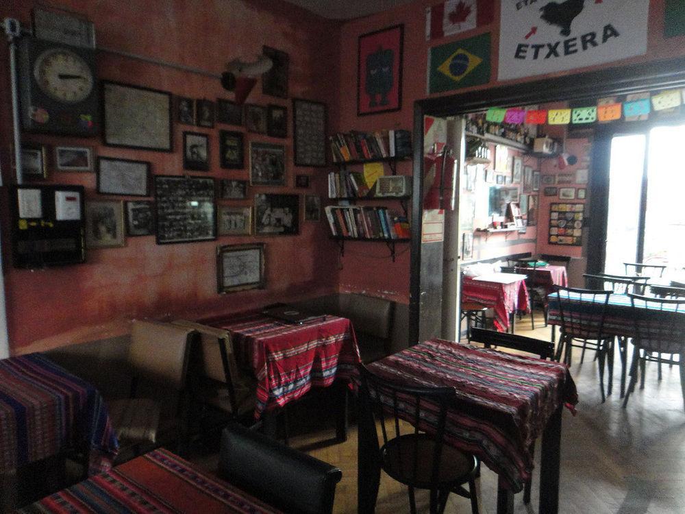La Lechuza Hostel โรซาริโอ ภายนอก รูปภาพ