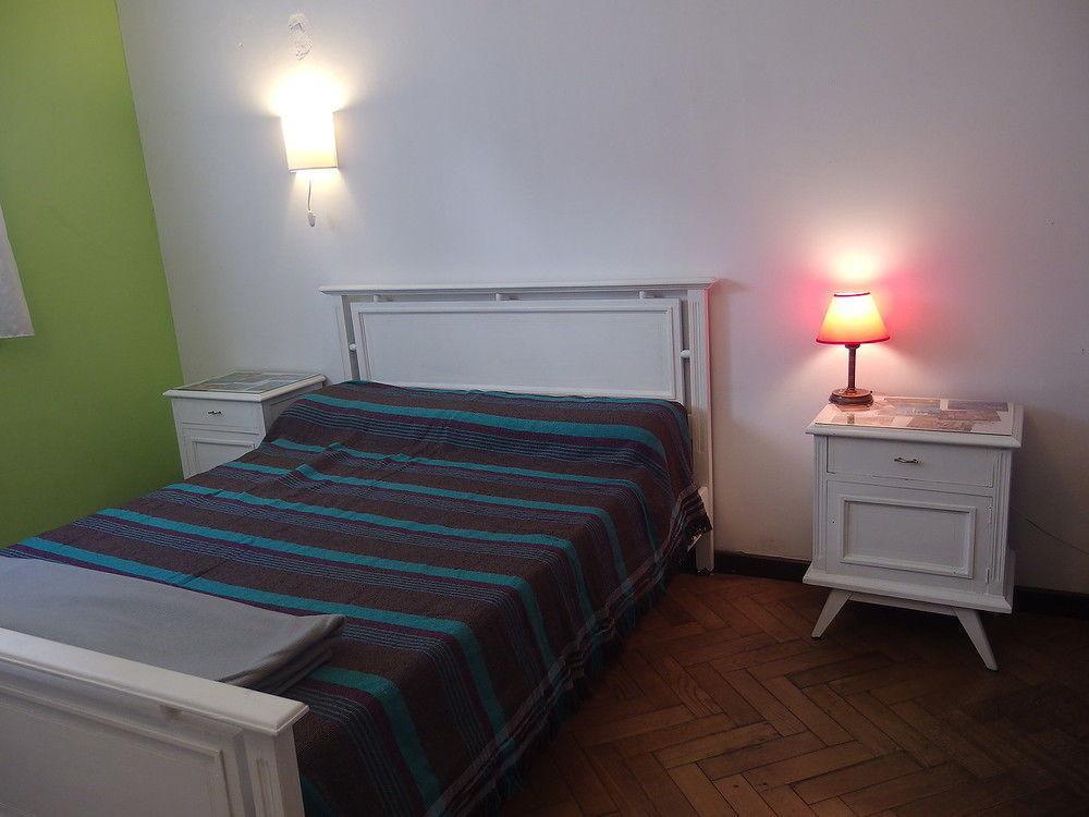 La Lechuza Hostel โรซาริโอ ภายนอก รูปภาพ