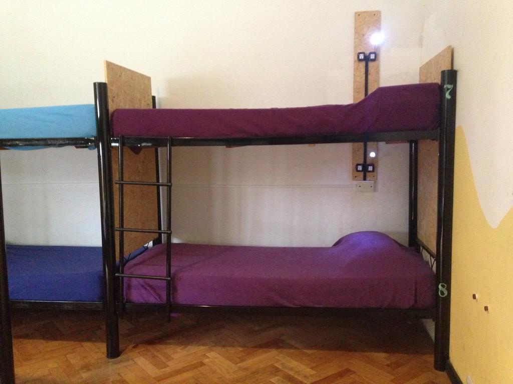 La Lechuza Hostel โรซาริโอ ภายนอก รูปภาพ