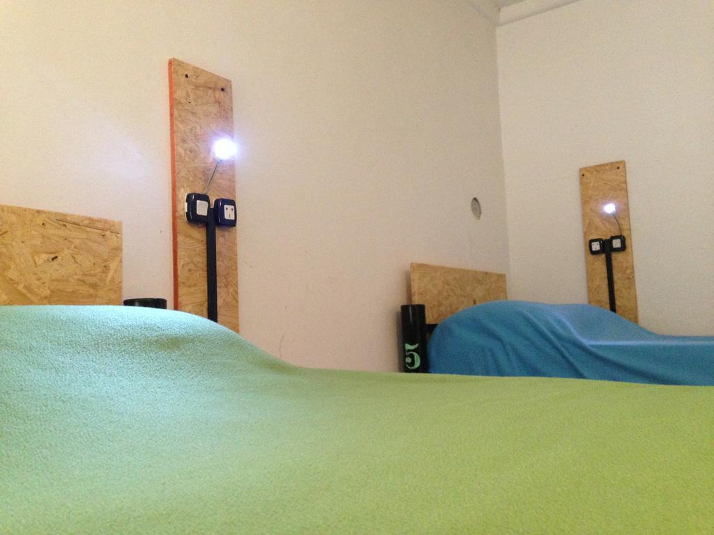 La Lechuza Hostel โรซาริโอ ภายนอก รูปภาพ