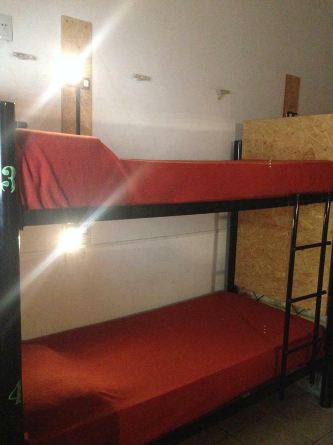 La Lechuza Hostel โรซาริโอ ภายนอก รูปภาพ